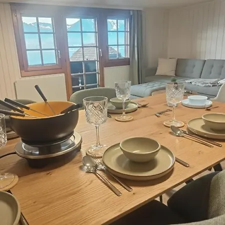 Historic Stationhouse - 20 Min From Interlaken Appartement